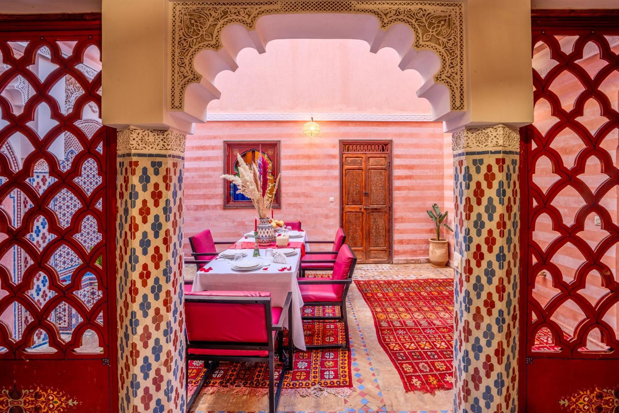 Riad Le Graff Pink マラケシュ エクステリア 写真