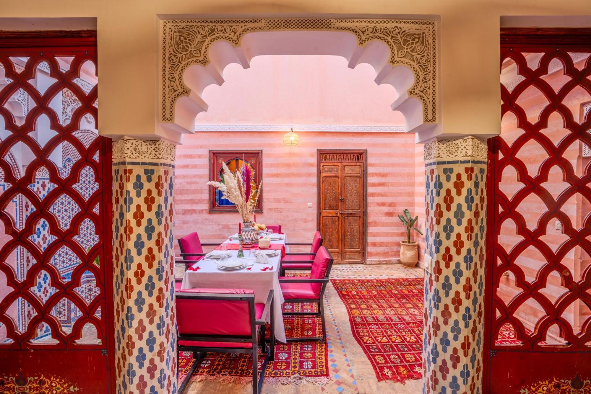 Riad Le Graff Pink マラケシュ エクステリア 写真